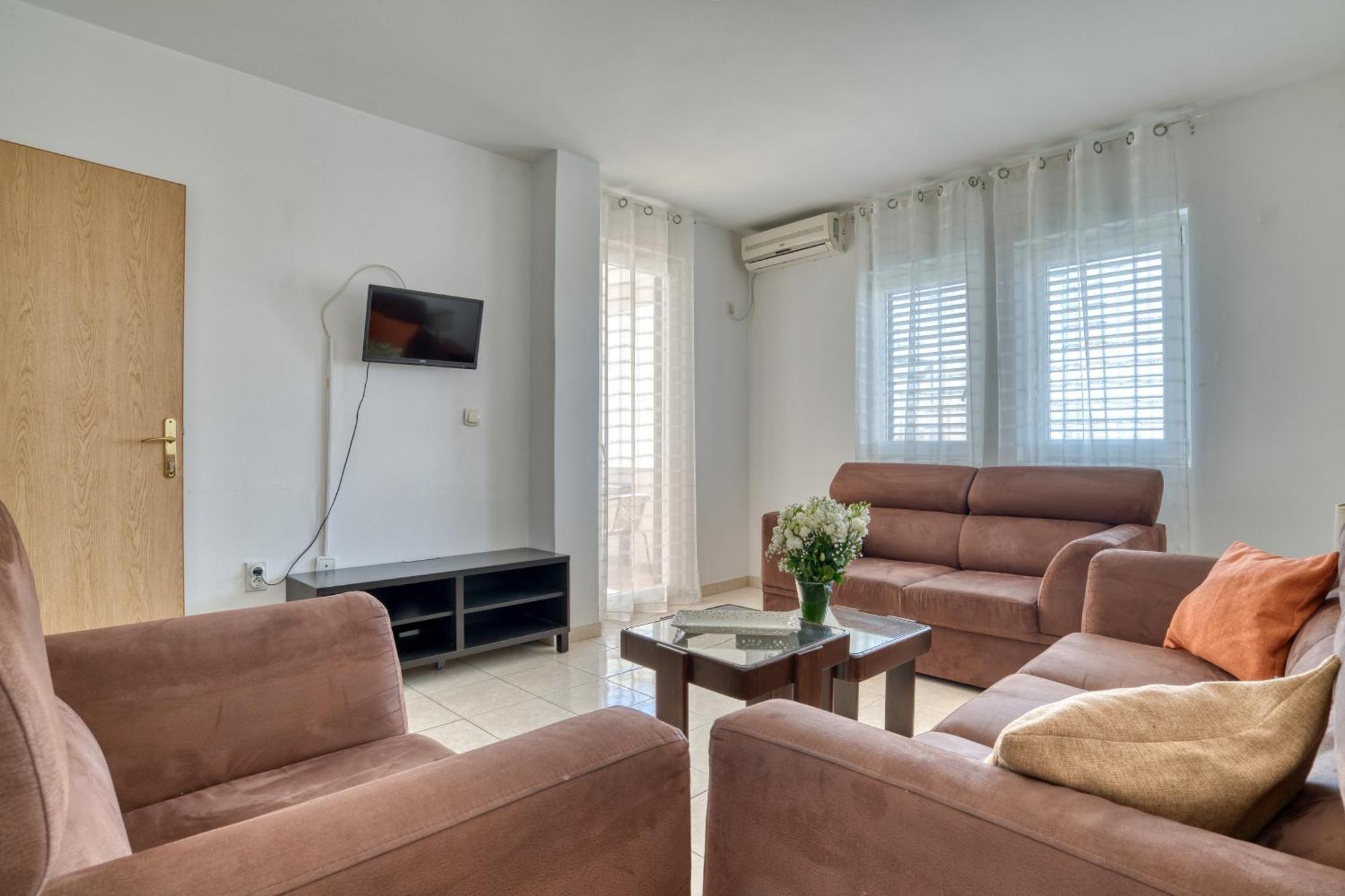Apartman Zenta Petrovac Bagian luar foto
