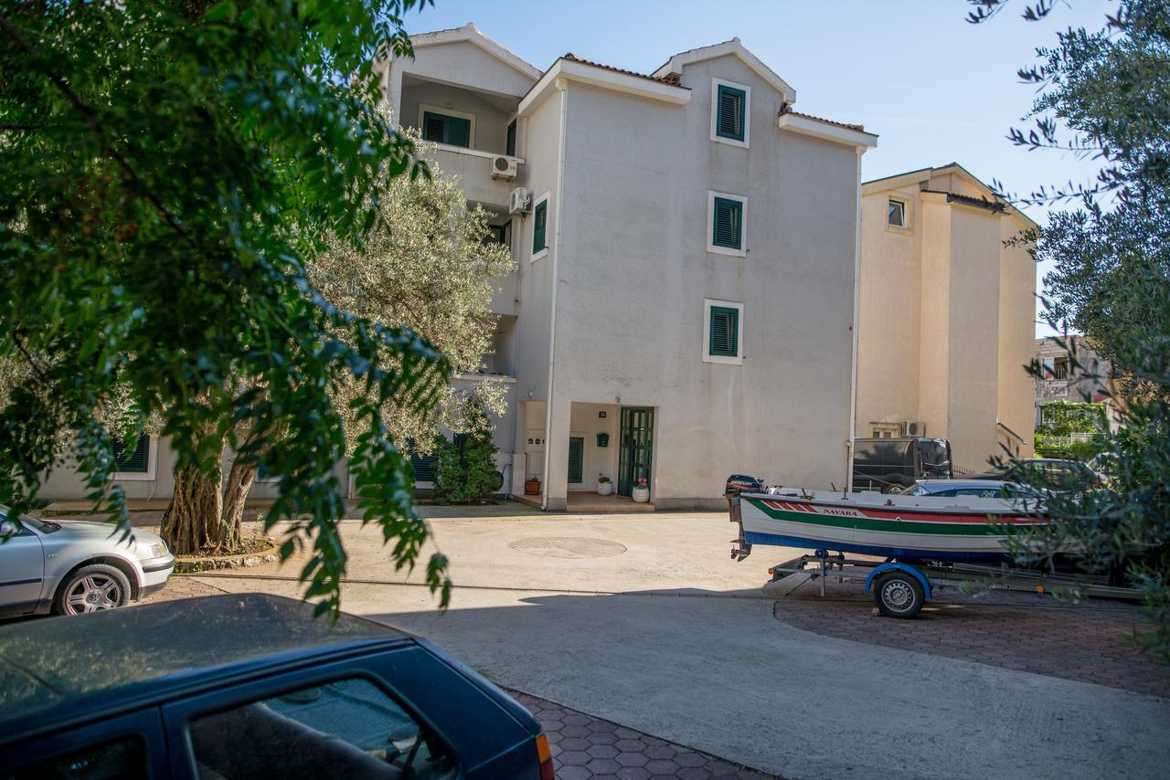 Apartman Zenta Petrovac Bagian luar foto