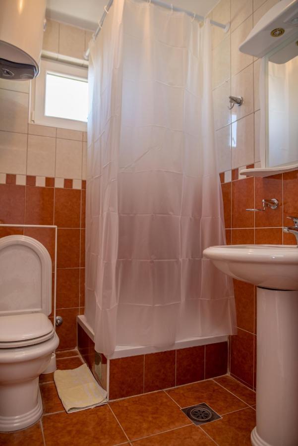 Apartman Zenta Petrovac Bagian luar foto